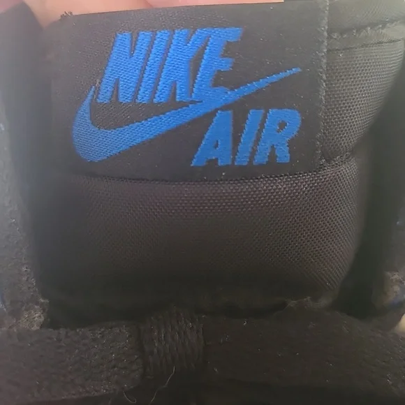 Jordan 1.5 Reverse Fragment Sneakers in size 9. - Picture 8 of 12